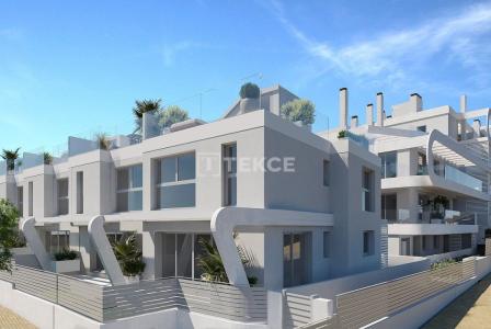 Таунхаус за 730 000 евро в Эстепоне, Испания