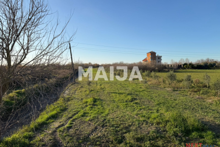 Земля за 50 000 евро во Влёре, Албания