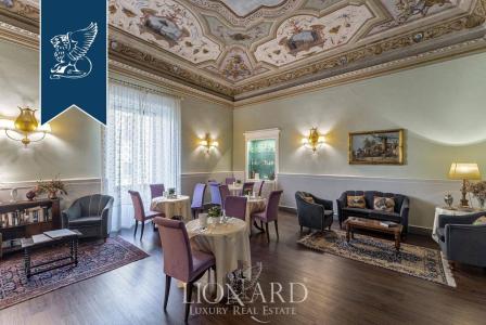 Отель, гостиница за 2 850 000 евро во Флоренции, Италия