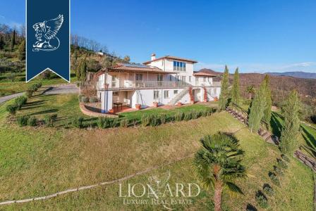 Вилла за 2 300 000 евро в Лукке, Италия