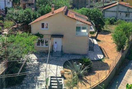 Дом за 245 000 евро в Баре, Черногория