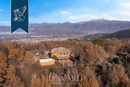 Вилла за 1 800 000 евро в Риети, Италия