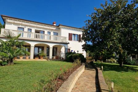 Дом за 1 750 000 евро в Умаге, Хорватия