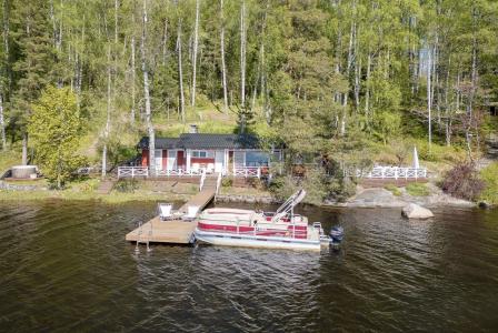 Коттедж за 1 070 000 евро в Лохья, Финляндия