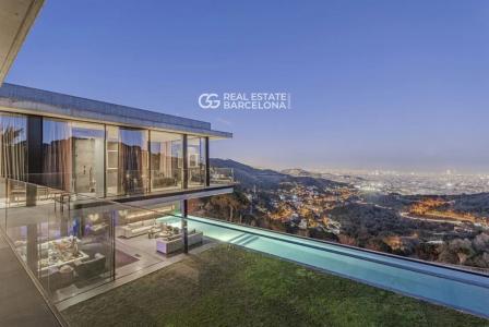 Квартира в Барселоне, Испания (цена по запросу)