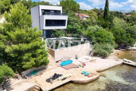 Вилла за 1 500 000 евро в Задаре, Хорватия