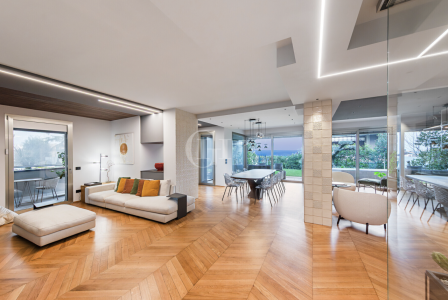 Апартаменты за 1 495 000 евро в Дезенцано-дель-Гарда, Италия