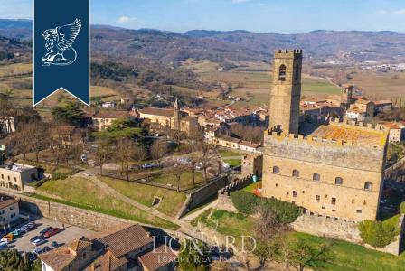 Отель, гостиница за 7 800 000 евро в Ареццо, Италия