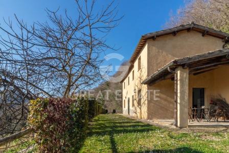 Дом за 400 000 евро в Витербо, Италия