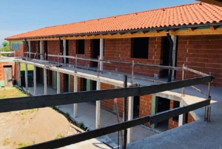 Отель, гостиница за 1 350 000 евро в Копере, Словения