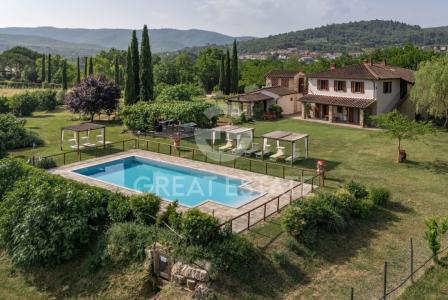 Дом за 1 300 000 евро в Италии