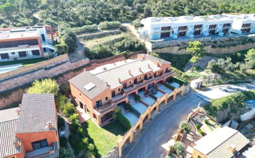 Коттедж за 830 000 евро в Бегуре, Испания