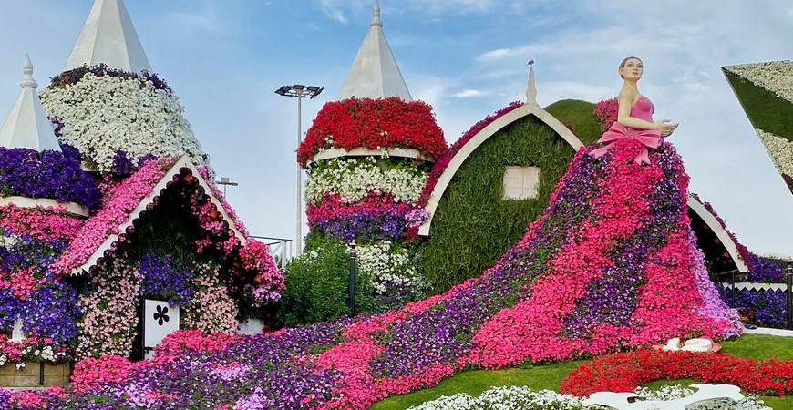 Ландшафтный парк Miracle Garden в Дубае