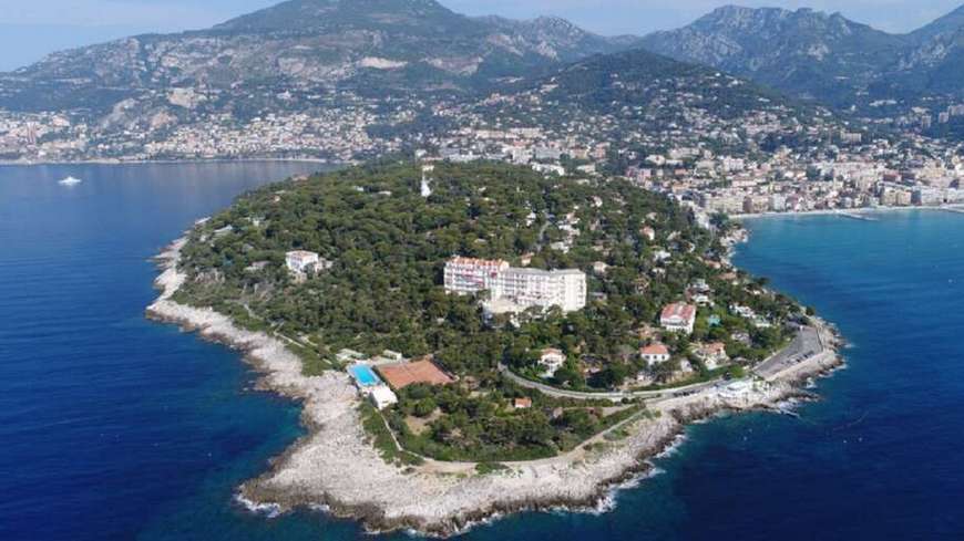 Виды домена Cap Martin